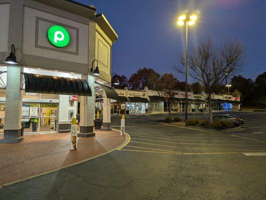 Shallowford Plaza Shopping Center, Atlanta