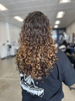 Bouncy happy curls