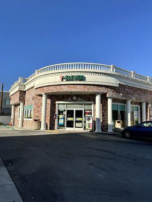 7-Eleven