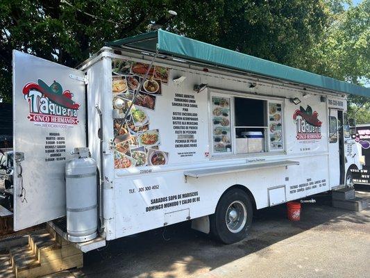 Food truck exterior