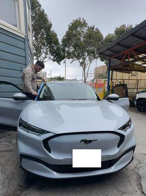 2022 Ford Mustang Mach E Utility Preparation to remove the broken windshield.