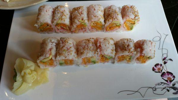 Sweet potato maki with soy paper. Super yummy! =)