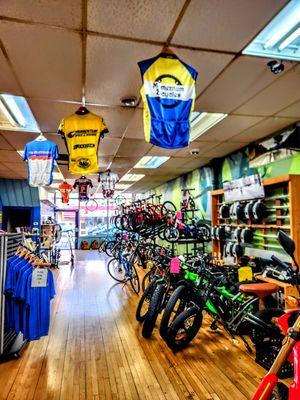 Momentum Bikes
 25 W Main St, Platteville, WI 53818