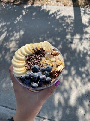 Mountain berry bowl