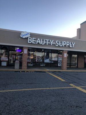 Ayeeee! Look it's a new Hair Supply Store!!!