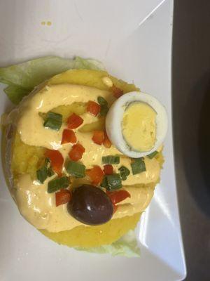 La causa rellena muy buena