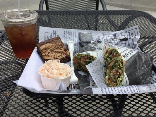 The Know Wrap, Coleslaw, PB Brownie, Strawberry Iced Tea