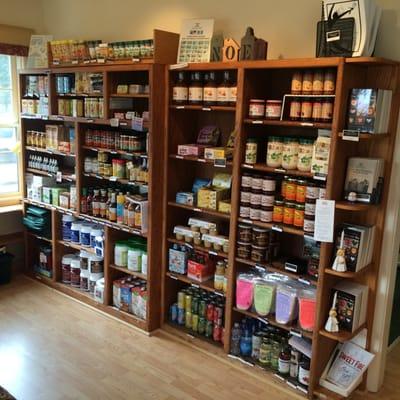 Mini health grocery store packed with our favorite food items and our catered prepared foods to help you lose weight and be healthy.