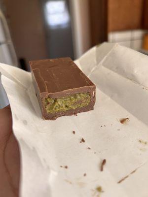 Knafeh Pistachio Chocolate Bar