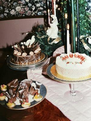 1995 Christmas dessert table delectable choices