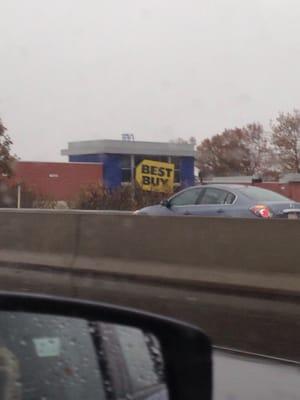 Best Buy -- 84 Middlesex Turnpike, Burlington             Back Exterior