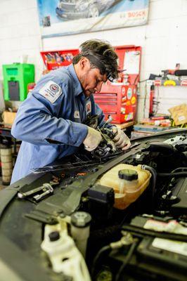 All Car has Certified mechanics, who are able to help you with all your car needs.