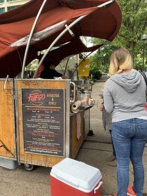 The cart and the menu