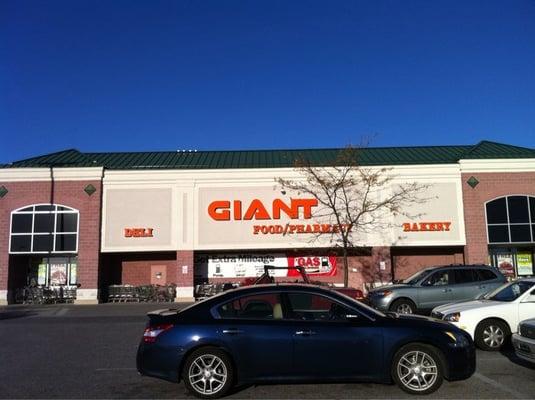 GIANT