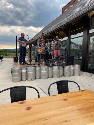 Outdoor Friday night music, COVID style, of course.