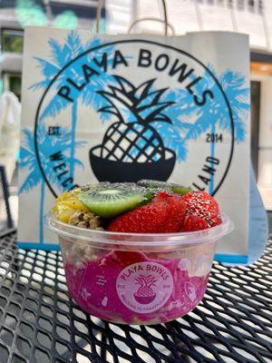 Electric Mermaid Pitaya Bowl with modifications