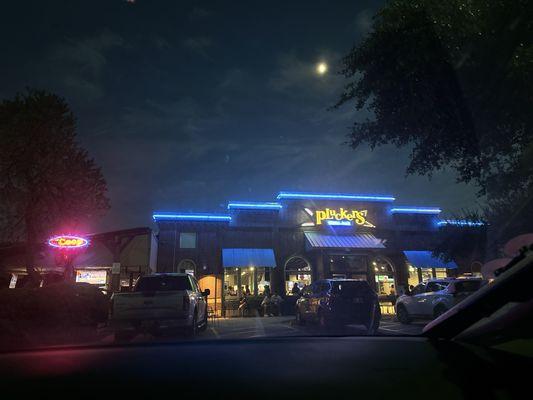 Front view of Pluckers South Lamar