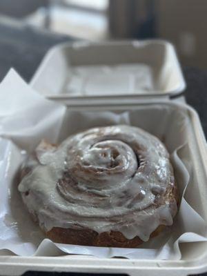 The best cinnamon rolls!!