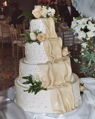 draped cake