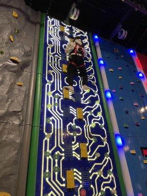 Rock climbing wall