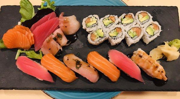 Sushi & sashimi combo ! Wow