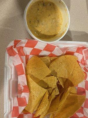 Queso and chips