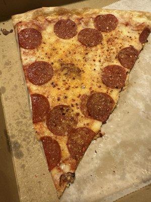 Pepperoni slice pizza