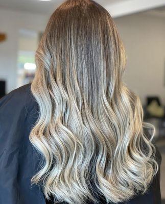 Babylights: Techniques 
Blonde vibes hair by Duygu