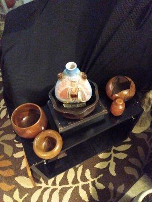 King of a Hawaii kamehameha old liquor bottle and beautiful Koa bowls