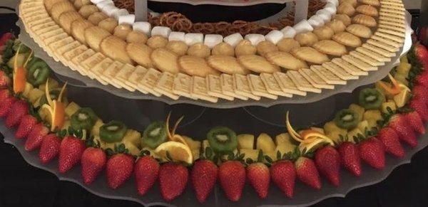 Dipping Items looked amazing on this surround stand!