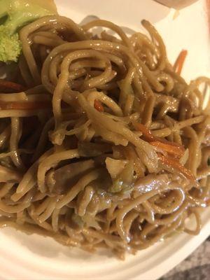 "Chicken" lo mein