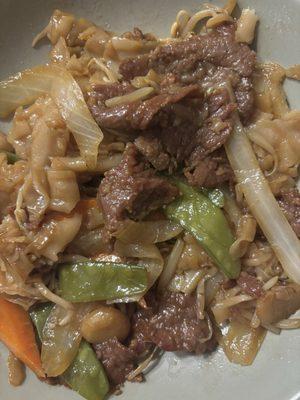 N4.Beef Chow Fun-