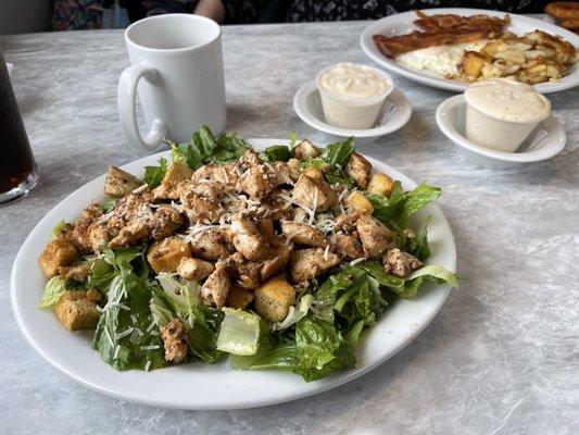 Caesar salad with grilled chicken