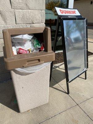 They don't even bother changing out trash can liners. These guys SUCK.