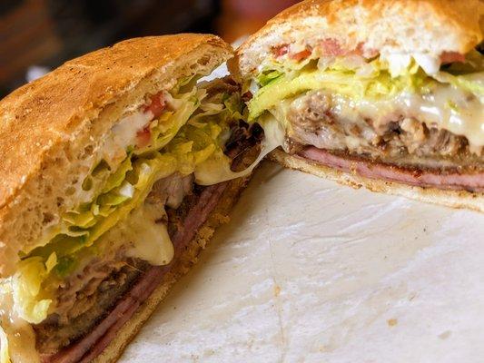 Torta (Ham, Milanesa, Pierna, Avocado)