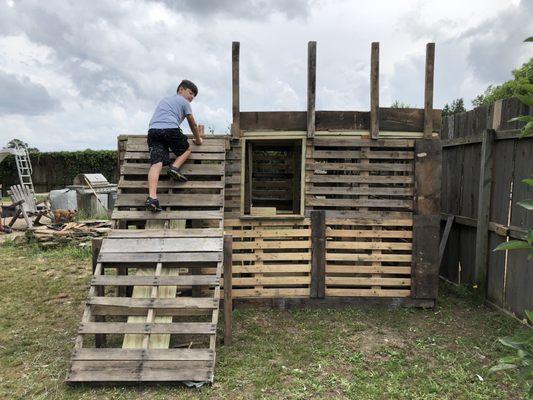 Climbing ramp in