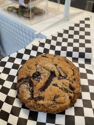 Chocolate Chip Cookie