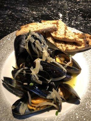 Delicious Prince Edward Island Mussels at M House Miami