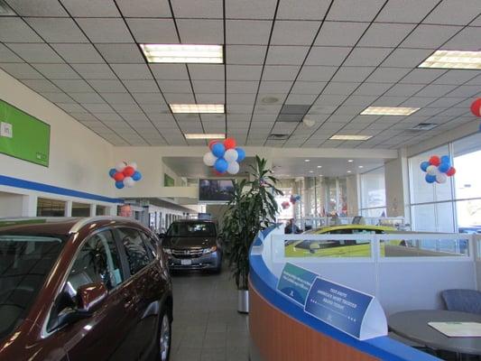 Ocean Honda of Ventura showroom