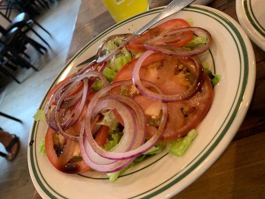 Salad with balsamic