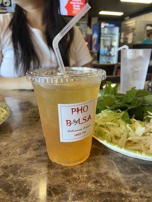 D11. Fresh Squeezed Lemon Tea