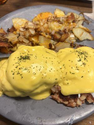 Corn beef Benedict