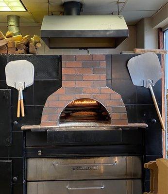 Brick pizza oven