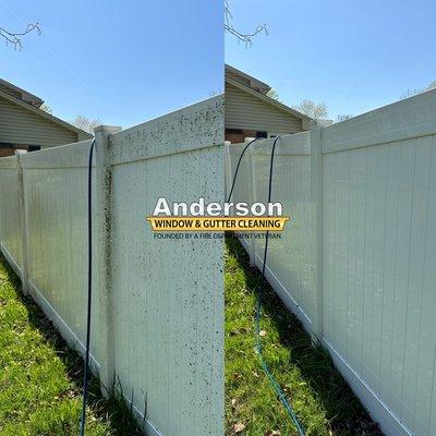 Fence cleaning in Glen Ellyn IL.