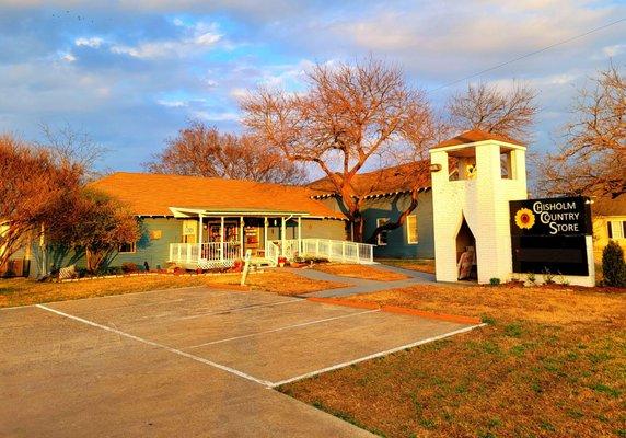 Chisholm Country Store & Café, Rockwall, Texas 1251 S. St Hwy 205 ( 7 miles south of IH30 )