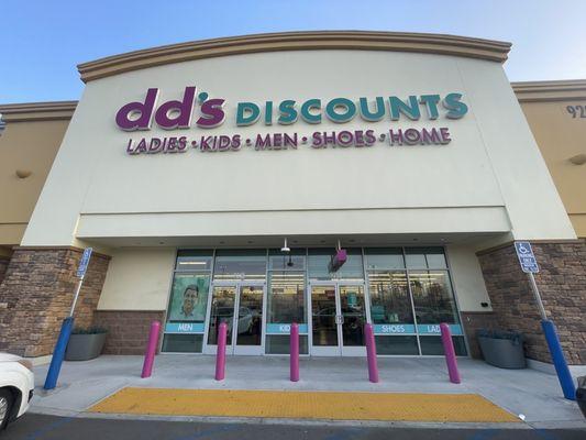 dd's DISCOUNTS