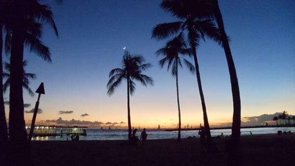 Hawaiian sunset.....call for details on fantastic packages to paradise!!