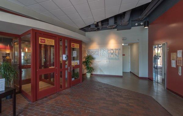 Security entrance and entrance lobby