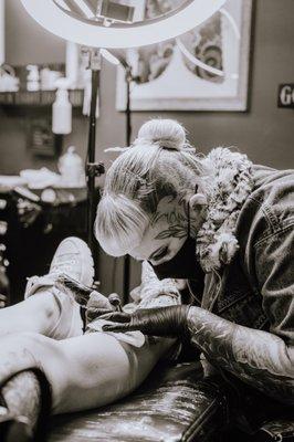 Fain Douleur tattooing