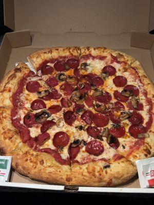 15 inch Pepperoni and Mushroom Pizza